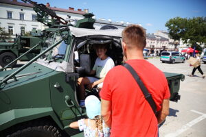 15.08.2025. Kielce. Obchody Święta Wojska Polskiego. Piknik wojskowy / Fot. Wiktor Taszłow - Radio Kielce