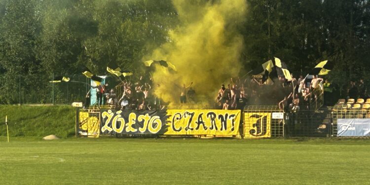 02.08.2025. Mecz Betlick 3 ligi Czarni Połaniec - Naprzód Jędrzejów / Fot. Adrian Karwat - Radio Kielce