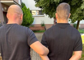 Policjanci zatrzymali fałszywych bankowców