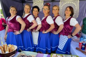 03.08.2025. Dwikozy. Konkurs kulinarny pn. „Bitwa regionów" / Fot. Grażyna Szlęzak - Radio Kielce