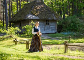 RYM SIĘ NIESIE PO POLU PO LESIE. „Gdy żegnałem swój dom” [POSŁUCHAJ] - Radio Kielce