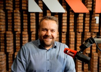 01.08.2025. Radio Kielce. Rozmowa Dnia. Na zdjęciu: Marek Materek - prezydent Starachowic / Fot. Piotr Kwaśniewski - Radio Kielce