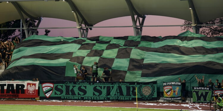 09.08.2025. Starachowice. Betclic III liga: Star - Cracovia II. Inauguracja nowego stadionu / Fot. Kamil Król - Radio Kielce