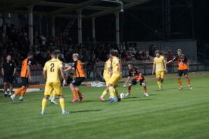 27.08.2025. Ostrowiec Św. 5. kolejka Betclic 3. Ligi: KSZO 1929 - Czarni Połaniec / Fot. Kamil Król - Radio Kielce
