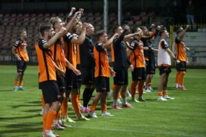 27.08.2025. Ostrowiec Św. 5. kolejka Betclic 3. Ligi: KSZO 1929 - Czarni Połaniec / Fot. Kamil Król - Radio Kielce