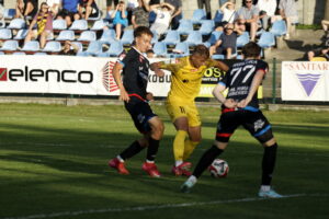 30.08.2025. Jędrzejów. Betclic 3. Liga: Naprzód Jędrzejów - Wisłoka Dębica / Fot. Kamil Król - Radio Kielce