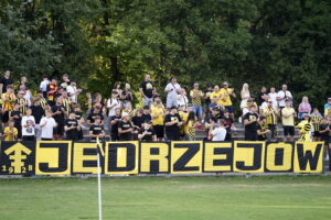 30.08.2025. Jędrzejów. Betclic 3. Liga: Naprzód Jędrzejów - Wisłoka Dębica / Fot. Kamil Król - Radio Kielce