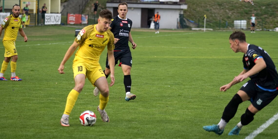 Naprzód kontra rezerwy Cracovii