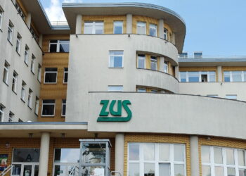 ZUS rozpoczął wypłatę renty wdowiej