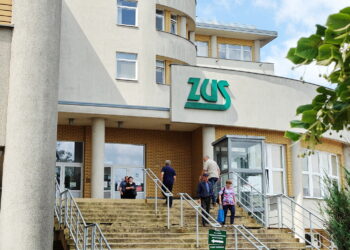 ZUS ostrzega przed oszustami - Radio Kielce zakład ubezpieczeń społecznych, zus / Fot. Jarosław Kubalski - Radio Kielce