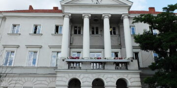 Ile zarabiają władze Kielc?