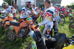 Piekoszów. Motocykle enduro vintage - Radio Kielce
