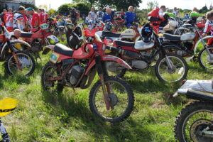 Piekoszów. Motocykle enduro vintage - Radio Kielce