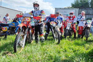Piekoszów. Motocykle enduro vintage - Radio Kielce