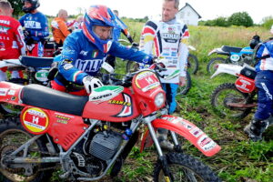 Piekoszów. Motocykle enduro vintage - Radio Kielce