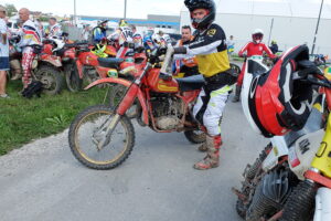 Piekoszów. Motocykle enduro vintage - Radio Kielce