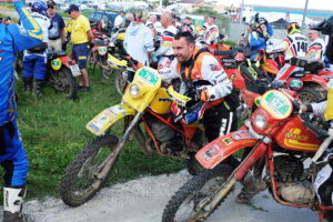 Piekoszów. Motocykle enduro vintage - Radio Kielce