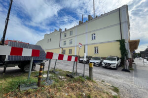 27.08.2025. Kielce. Parking przy ul. Leonarda / Fot. Wiktor Taszłow - Radio Kielce