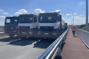 05.08.2025. Sandomierz. Próby obciążeniowe na nowym moście / Fot. Grażyna Szlęzak-Wójcik - Radio Kielce