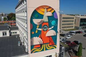 Mural z kosmicznymi pierogami jest już gotowy