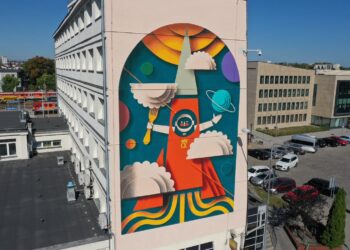 Mural z kosmicznymi pierogami jest już gotowy