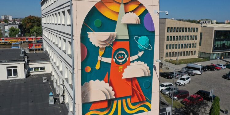 Mural z kosmicznymi pierogami jest już gotowy