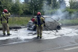 08.08.2025. Kielce. Pożar samochodu / Fot. Jarosław Kubalski - Radio Kielce