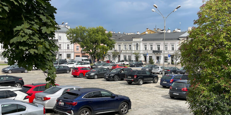 Coraz bliżej budowy parkingu pod Placem Wolności?