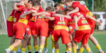 Młody pomocnik Marcovii w rezerwach Korony Kielce