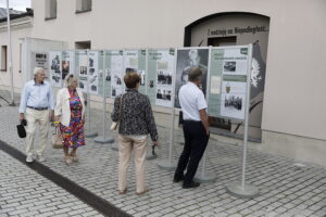 Wystawa poświęcona 80. rocznicy rozbicia kieleckiego więzienia - Radio Kielce