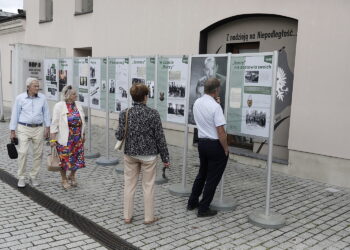 03.08.2025 Kielce. Wzgórze Zamkowe. Uroczystości i wystawa poświęcone Antoniemu Hedzie "Szaremu"/ Fot. Jarosław Kubalski - Radio Kielce