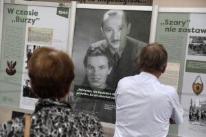 Wystawa poświęcona 80. rocznicy rozbicia kieleckiego więzienia - Radio Kielce