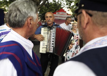 03.08.2025 Chmielnik.  Powiatowy Przegląd Zespołów Folklorystycznych / Fot. Jarosław Kubalski - Radio Kielce