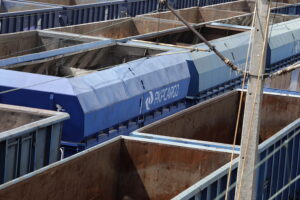 PKP CARGO. Pociąg towarowy / Fot. Jarosław Kubalski - Radio Kielce