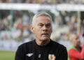 23.08.2025 Kielce. Mecz Korona Kielce - Motor Lublin. Trener Korony Jacek Zieliński / Fot. Jarosław Kubalski - Radio Kielce