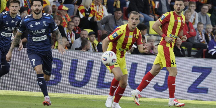 Korona zagra w Lublinie. Kielczanie „nie pękają na robocie”