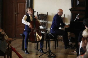 Duet w Dawnym Pałacu Biskupów Krakowskich - kolejna odsłona „Chopinowskich inspiracji” - Radio Kielce