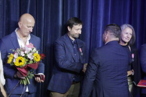 Pracownicy i aktorzy Teatru „Kubuś” odznaczeni [LISTA] - Radio Kielce