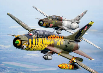 Samolot myśliwsko-bombowy Su-22 / źródło: facebook.com/pokazy.airshowradom