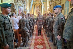 10.08.2025. Mokrsko Dolne. Msza święta / Fot. Radio Kielce