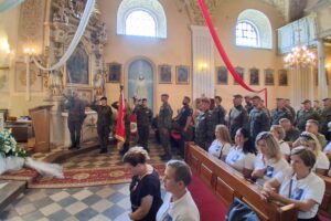 10.08.2025. Mokrsko Dolne. Msza święta / Fot. Radio Kielce