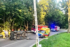 Czołowe zderzenie aut w powiecie staszowskim