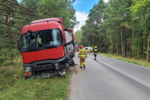 Uwaga kierowcy. Zderzenie dwóch samochodów - Radio Kielce