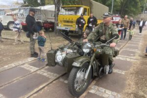 24.08.2025. Starachowice. Legenda STAR-a, czyli zlotu pojazdów zabytkowych / Fot. Anna Głąb - Radio Kielce