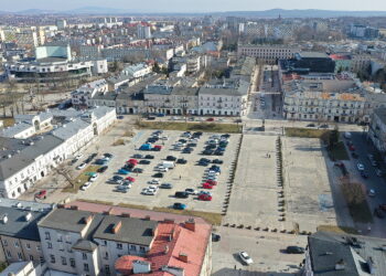 Kielce. Plac Wolności. 5 marca 2025 r. / Fot. Jarosław Kubalski - Radio Kielce
