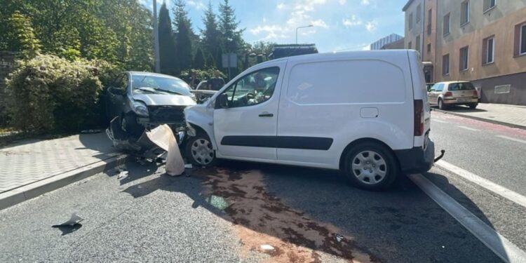 Pijany doprowadził do wypadku. Trzy osoby ranne
