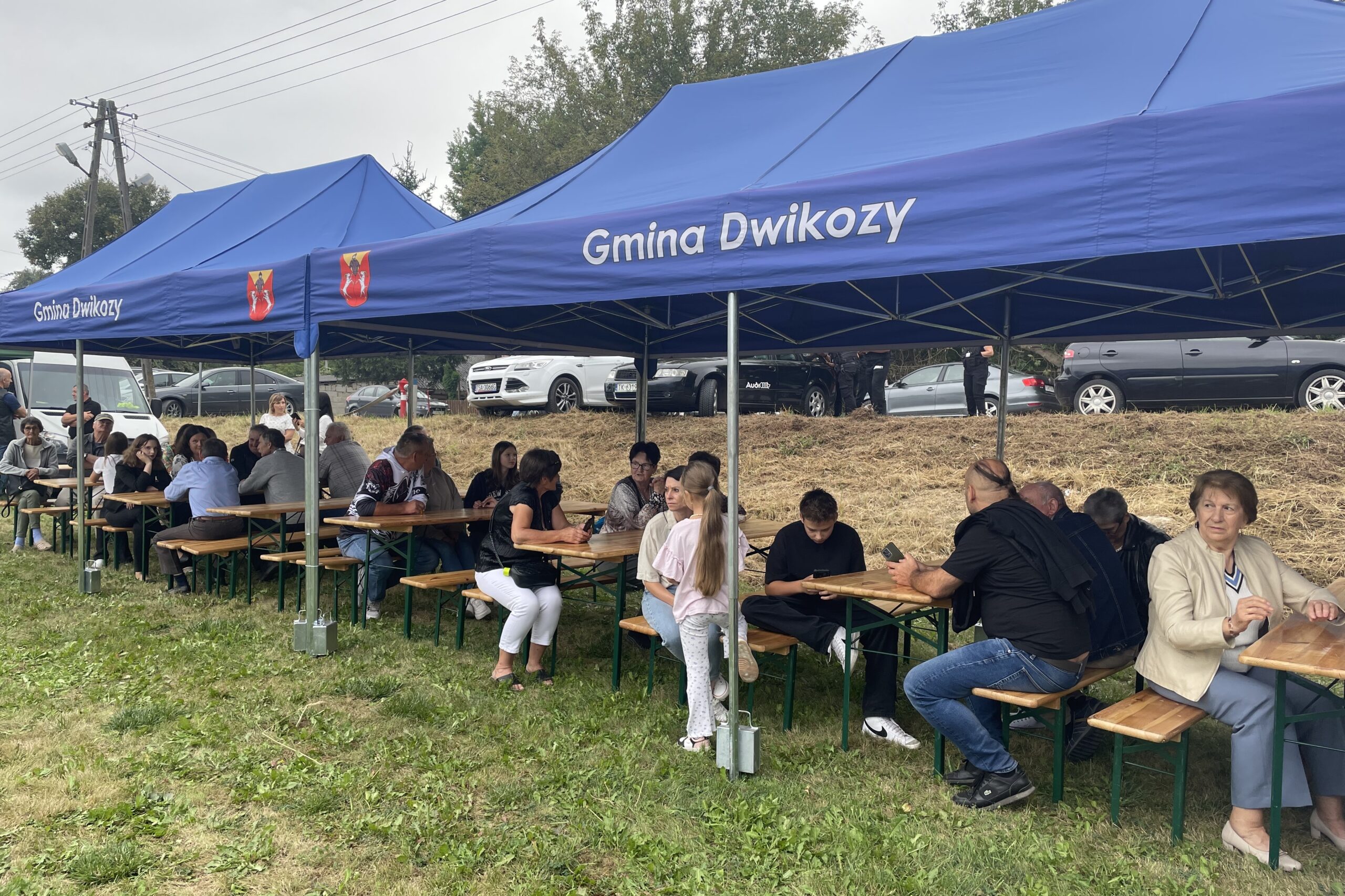 Mieszkańcy Nowych Kichar mają sieć wodociągową - Radio Kielce 07.09.2025. Nowe Kchary. Uroczyste otwarcie sieci wodociągowej / Fot. Grażyna Szlęzak - Radio Kielce