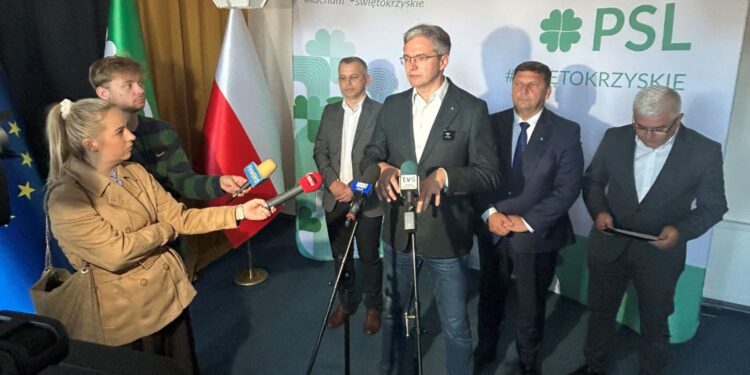 18.09.2025. Kielce. Siedziba PSL przy ulicy Wesołej. Konferencja / Fot. Izabela Mortas-Rubak - Radio Kielce