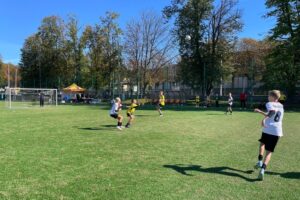 27.09.2025. Kielce. Turniej piłkarski zorganizowany przez Stowarzyszenie Kibiców „Zjednoczona Korona” / Fot. Rafał Szymczyk - Radio Kielce