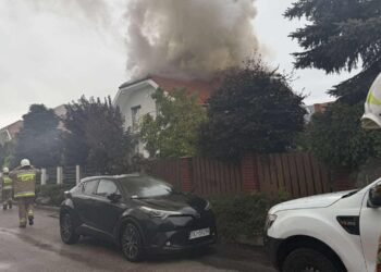 Pożar domu w Bilczy. Jedna osoba w szpitalu